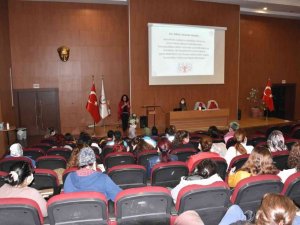 Aydın’da “Anne Sütü ve Emzirme Danışmanlığı” eğitimi verildi