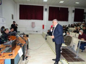 Başkan Fatih Çalışkan, ilçenin sosyal ve ekonomik alanları ile ilgili bilgiler verdi