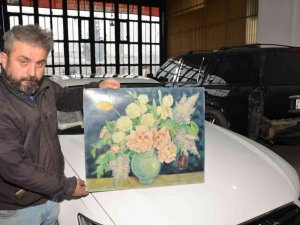 Eskici pazarından aldığı tablodaki saç telinin Van Gogh’a ait olduğunu iddia etti