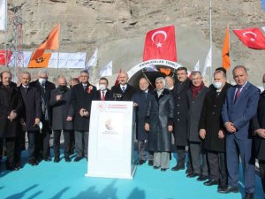 Pirinkayalar tüneli açıldı