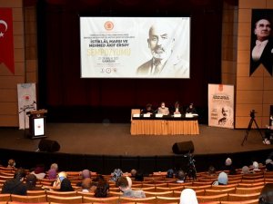 “İstiklal Marşı ve Mehmed Akif Ersoy Sempozyumu” Kapanış Töreni