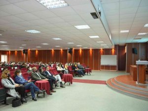 ADÜ’de öğrencilere madde bağımlılığı anlatıldı