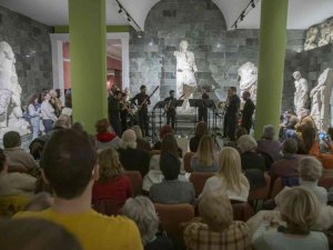 Antalya DOB Ocak ayında 12 temsil ile sanatseverlerle buluşacak