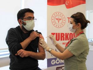Yerli aşı TURKOVAC’a vatandaşlardan yoğun ilgi