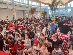 Mersin’de çocuklar için yeni yıl eğlencesi başladı