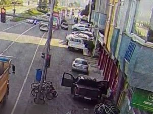 4 yaşındaki kızını camdan atarak öldürmekle suçlanan anne: “Çocuğu A.Y. camdan aşağıya attı. Fatmanur’un babası A.Y.’dir”