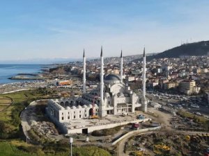 Doğu Karadeniz’in en büyük cami ve külliyesi için bir araya geldiler