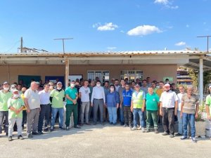 Nazilli Belediyesi yeni yıl öncesi işçileri sevindirdi