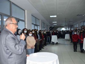 Başkan Posbıyık, yeni yıl öncesi belediye personeliyle buluştu