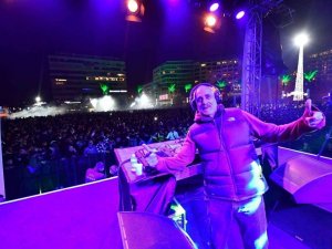 İzmirliler 2022’ye müzikle girdi