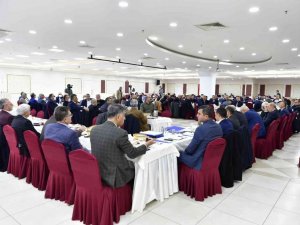 Yılın son gününde Belediye Başkanı Köse, muhtarlarla buluştu