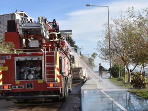 Sinop’ta kaldırımlar yıkandı