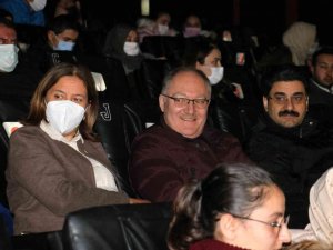 Vatandaşlar o filme akın etti