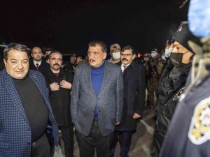 Gürkan’dan anlamlı ziyaretler