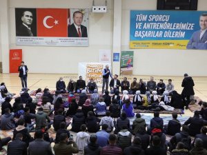 Sürekli, yeni yıl hedefini gençlerle koydu