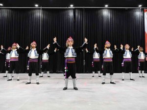 Konyaaltı Halk Oyunları Topluluğu yeni üyelerini arıyor