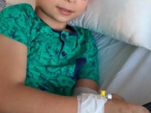 11 yaşında lösemi teşhisi konulan çocuk ilik nakli bekliyor