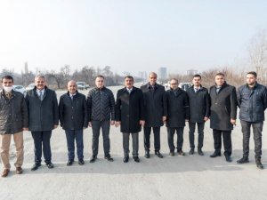 Başkan Gürkan, 35 metrelik yolda incelemelerde bulundu