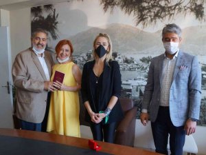 Marmaris’te 642 çift mutluluğa evet dedi