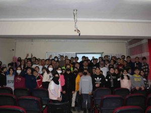 Bitlis’teki öğrencilere ‘Çevre ve Van Gölü Havzası’ eğitimi