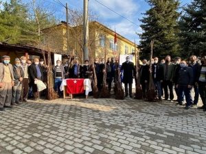 Bilecik’te 5 bin adet sertifikalı ceviz fidanı dağıtıldı