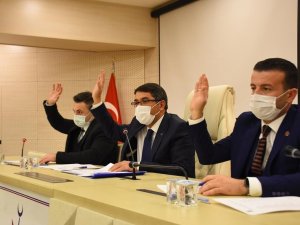 Başkan Çelik kentsel dönüşüm çalışmaları hakkında meclisi bilgilendirdi