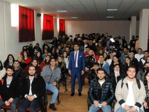 ADÜ Rektörü Aldemir, Atça MYO öğrencileri ile bir araya geldi