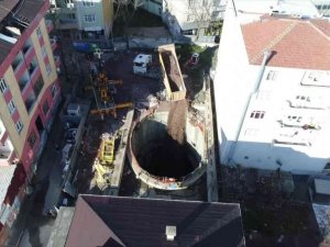 Sancaktepe’de yapımı durdurulan metronun tünelleri molozla kapatılıyor