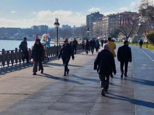 Kışın ortasında yazdan kalma bir gün yaşanıyor