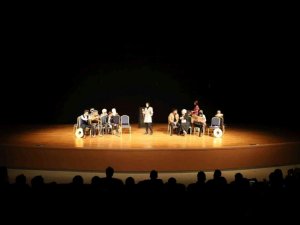 NEVÜ Öğrencileri ‘Ölüler Konuşmak İsterler’ Adlı Tiyatro Oyununu Sahneledi