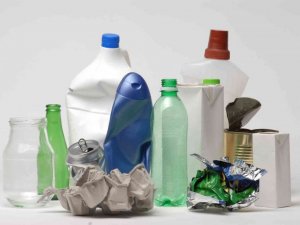 Karaburun’da atıklar kaynağında ayrışıyor