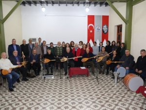 Burhaniye Belediyesi Türk Halk Müziği Korosu kurdu