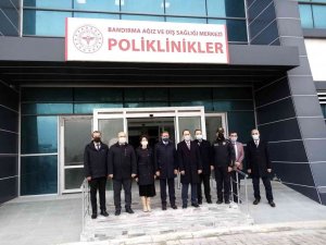 Balıkesir Valisi Bandırma’da aşı çağrısı yaptı