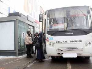 Klimalı duraklar kış aylarında vatandaşları ısıtıyor