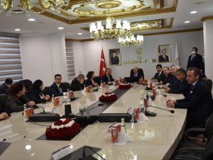 Kurtulmuş’a Şanlıurfa’daki projeler tanıtıldı