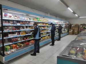 Özalp’ta market denetimleri devam ediyor