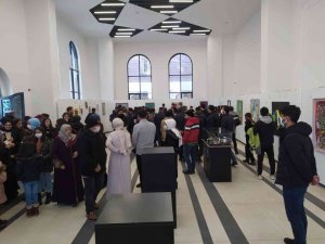 Van’da “Bir Dil Bir Kadın” resim sergisi