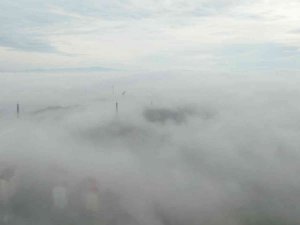 Balıkesir’de yer sisli, hava güneşli