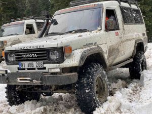 Öğrenciler kar safarisinde bir araya geldi