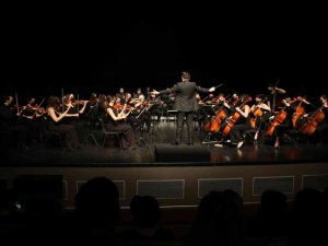 Nilüfer Oda Orkestrası hayran bıraktı