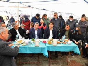 Karaca, Pazarcılar Odası Başkan Adayları ile bir araya geldi