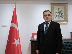 Türkiye Diyanet Vakfının yeni genel müdürü İzani Turan oldu