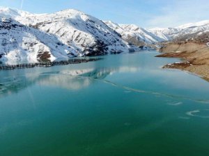 Göyne Sulama Barajı buzla kaplandı