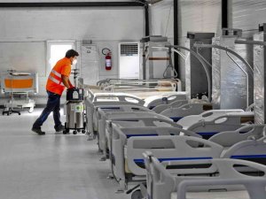 İtalya’da son 24 saatte 101 bin 762 yeni vaka