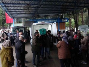 Eski nişanlısı tarafından öldürülen genç kadın son yolculuğuna uğurlandı
