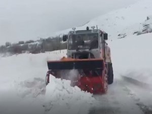 Tunceli’de karla mücadele çalışmaları sürüyor