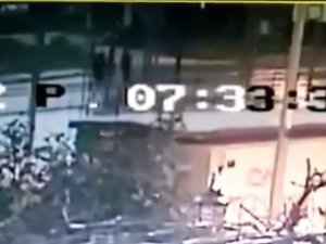 Genç kadının öldürülme anı güvenlik kameralarına yansıdı