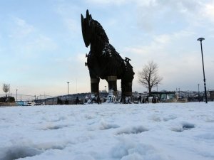 Çanakkale’de eğitime kar engeli