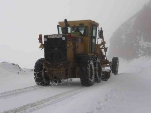 Muş’ta 254 köy yolu ulaşıma açıldı