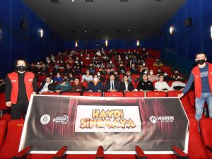 Başkan Kılca, öğrencilerle “Kesişme; İyi Ki Varsın Eren” filmini izledi